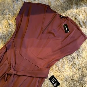 *BRAND NEW EXPRESS JUMPER *